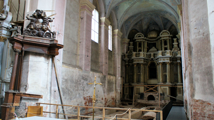 St. Georgskirche Altar 2012