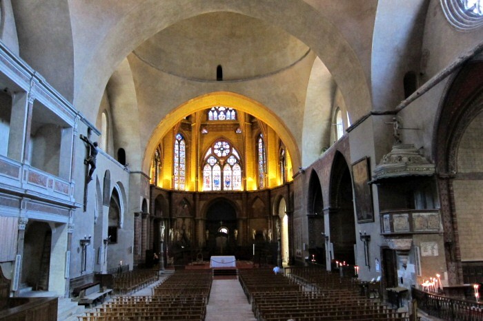 Kathedrale St. Etienne, Innenansicht