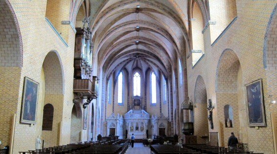 Moissac Kirche Innen