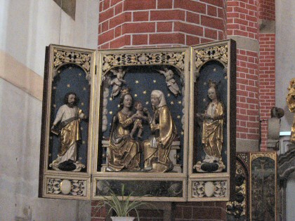 autel gothique à volets