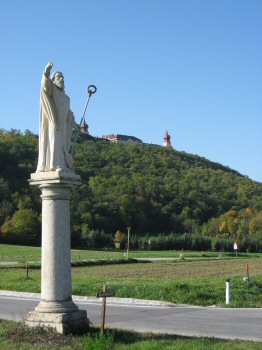 Statue du moine bndictin