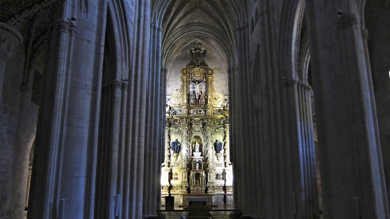 Nef de l'glise Santa Maria avec autel principal