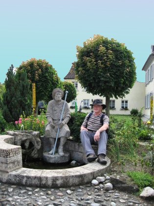 Jakobus Brunnen vor dem Cursillo Haus, Oberdischingen