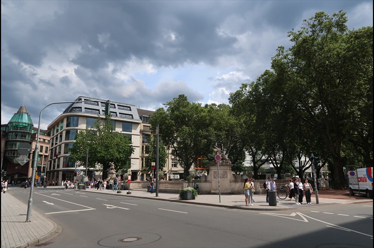Theodor Körner Strasse / Königsallee Theodor Körner Strasse / Königsallee