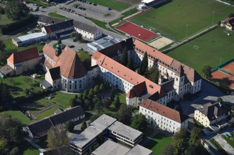 Le monastère de Baumgartenberg vu d'en haut
