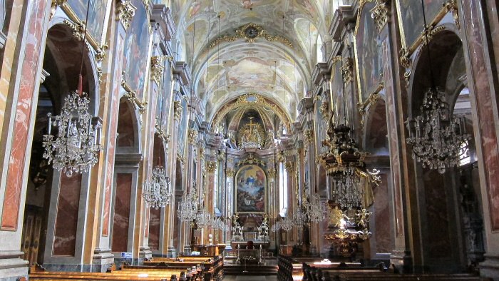 Vue intérieure de la cathédrale St. Pölten