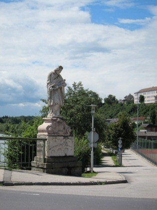 Statue des Johannes Nepomuk in Lambach