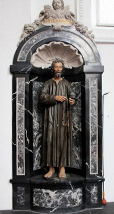 Bruder Klaus Statue in der Kirche Stans