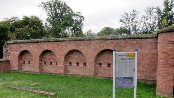 Mauer der Festung Germersheim